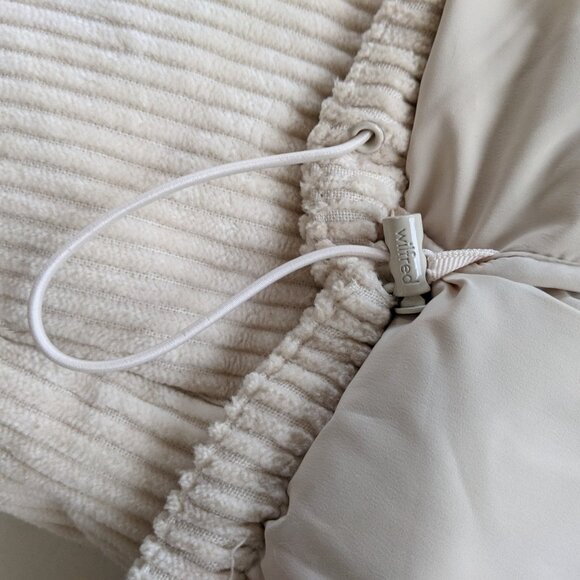 WILFRID ARITZIA CLOUD PUFF JACKET CREAM SZ.S - Picture 11 of 12